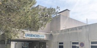 Exterior d'urgències de l'Hospital Sant Camil
