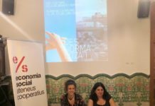 Berta Belaskoain i Laura Rafecas a Cal Trajo presentant el cicle Desnormalitza't.