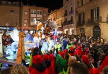 Del ‘Burrito Sabanero’ a l’speaker en castellà: ANC i Òmnium denuncien que l’Ajuntament de Sant Sadurní no té cura del català