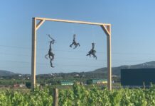 Nova instal·lació poètica davant el Complex Aquàtic de Vilafranca