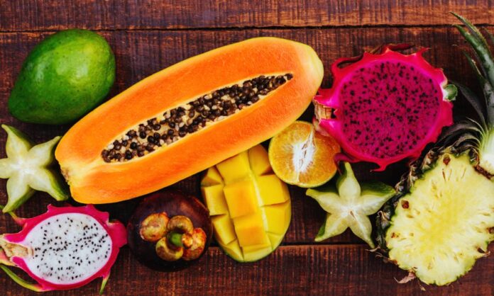 Diverses fruites exotiques per Nadal