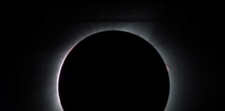 Conferència “Eclipsi solar: què és i com gaudir-ne”.