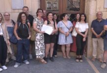 Veïns del centre del Vendrell recullen 1.350 signatures per demanar mesures contra l’inicivisme i la inseguretat