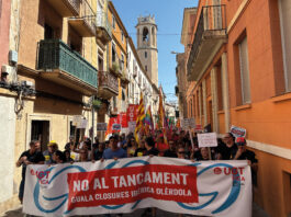 La plantilla de Guala Clausures es manifesta mentre s’esgota el termini per evitar l’ERO