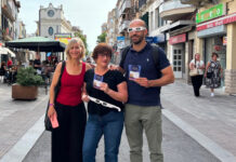 El comerç del Vendrell inicia una campanya de repartiment d’ulleres de sol per veure l’eclipsi