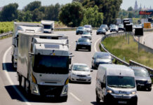 La PTP rebutja el quart carril de l’AP-7 i demana potenciar el ferrocarril